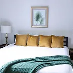 Amplify Spaces 1 And 2 Bedroom Apartments, Downtown Birmingham, Uab