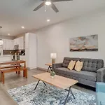 Frontdesk Axel Row Apts Avondale Birmingham