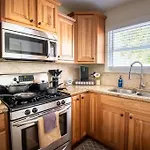 Serenity On Montclair - Groups/Games/Fastwifi