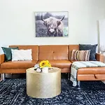 Serenity On Montclair - Groups/Games/Fastwifi