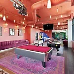 Live The High Life Chic 2Br Apartment In Bhm