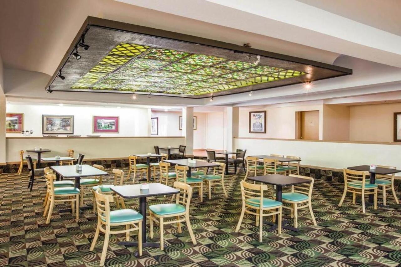 Ramada By Wyndham Airport Birmingham