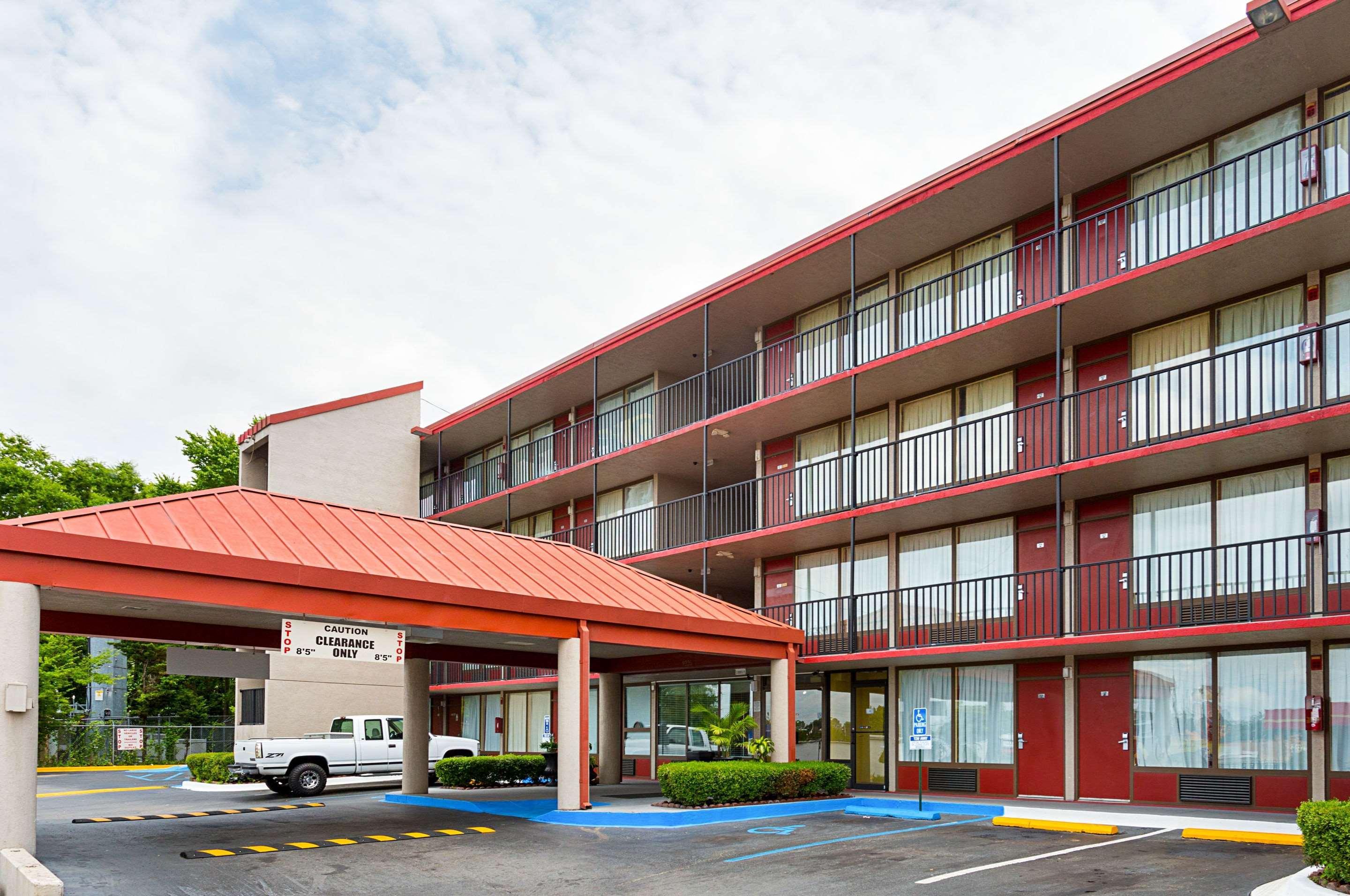 Hotel Parkway 2*