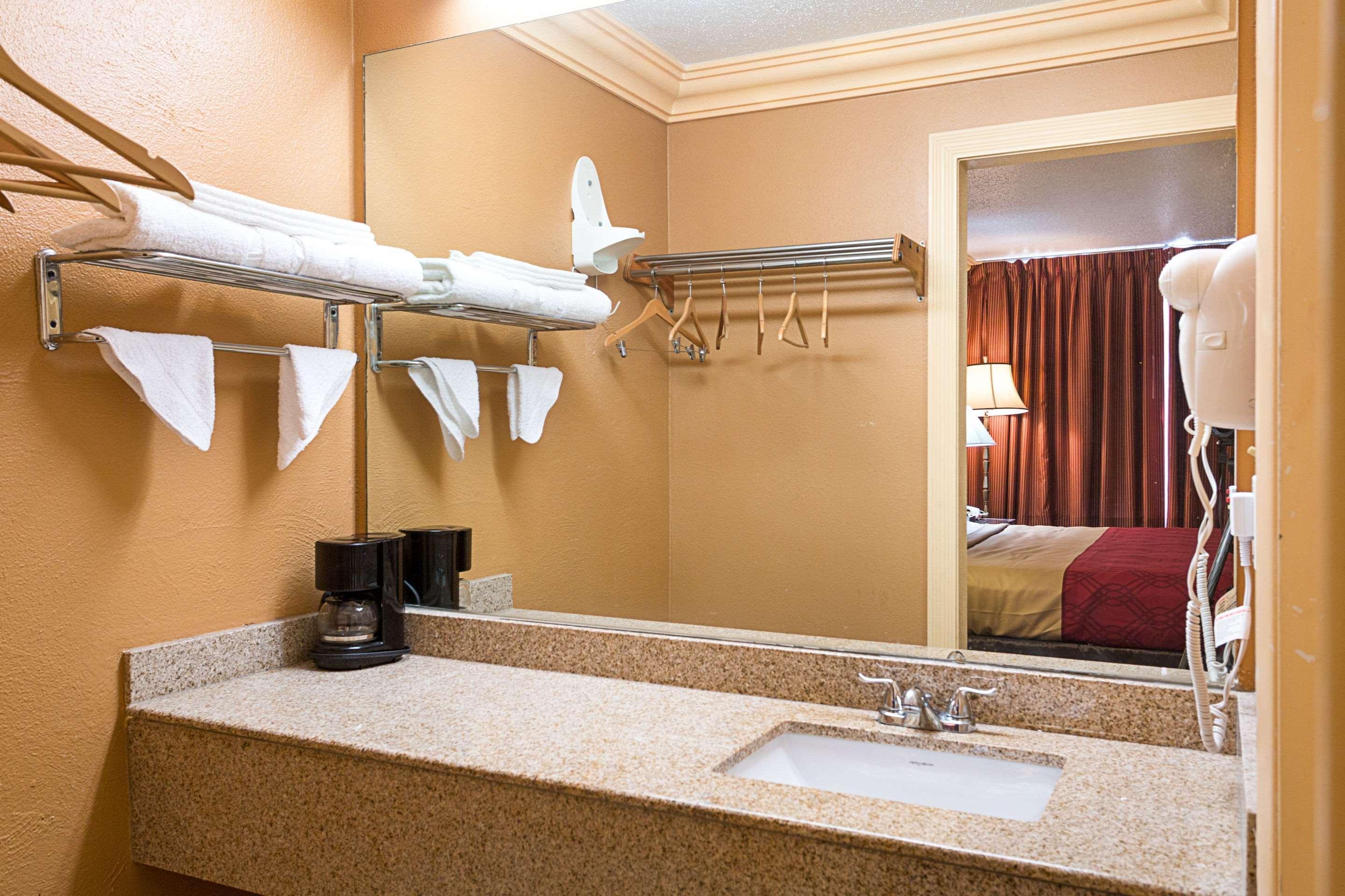 Parkway Hotel