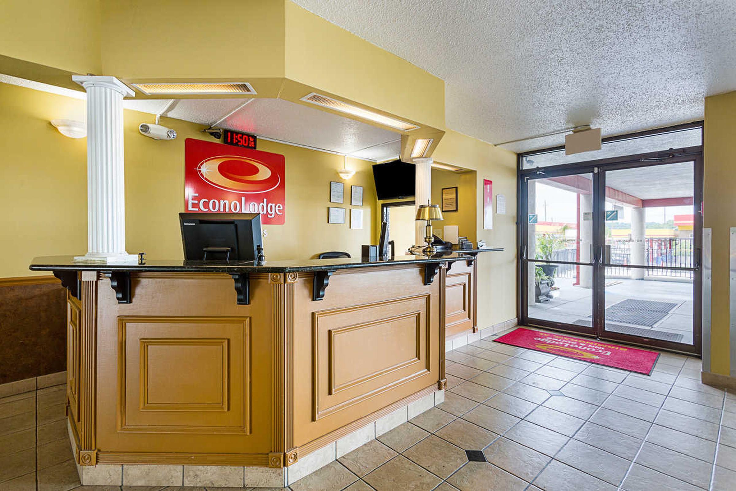 Parkway Hotel