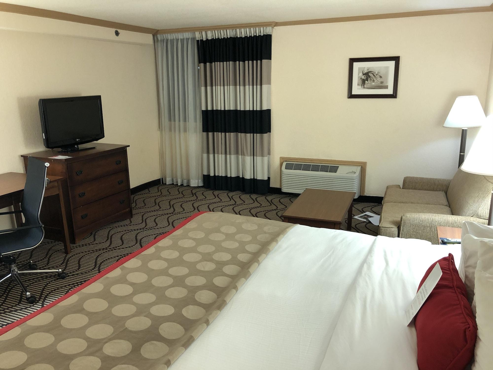 Ramada By Wyndham Airport 3* Birmingham