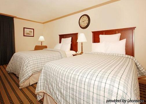 Ramada By Wyndham Airport