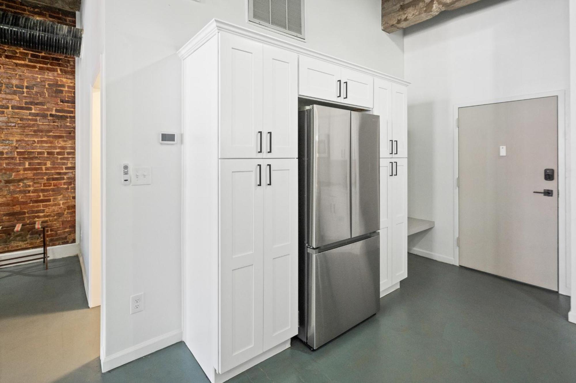 Charming Boho Loft On Historic Morris Ave Apartment *