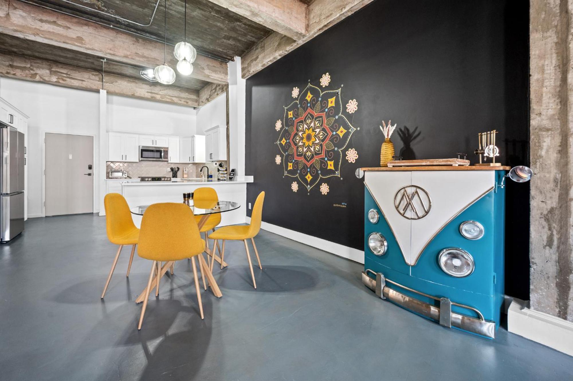 Apartment Charming Boho Loft On Historic Morris Ave