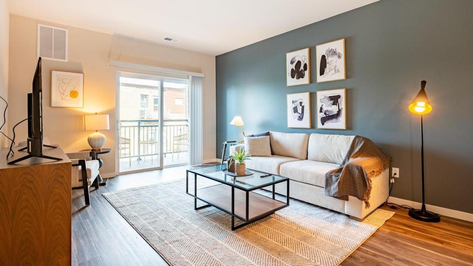 Landing Modern With Amazing Amenities Birmingham