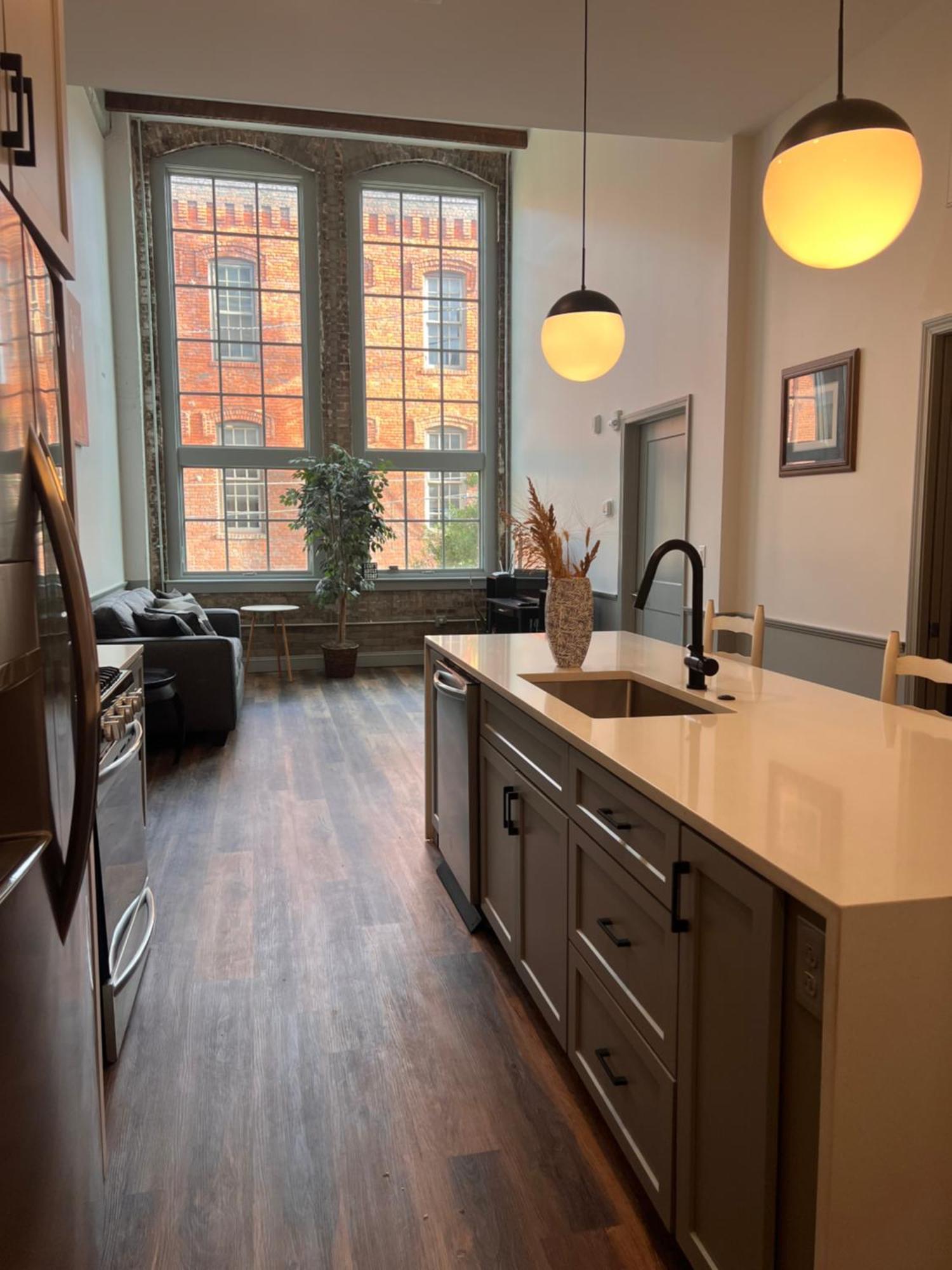 Apartment Prime 2br Historic Morris Ave, Downtown Birmingham