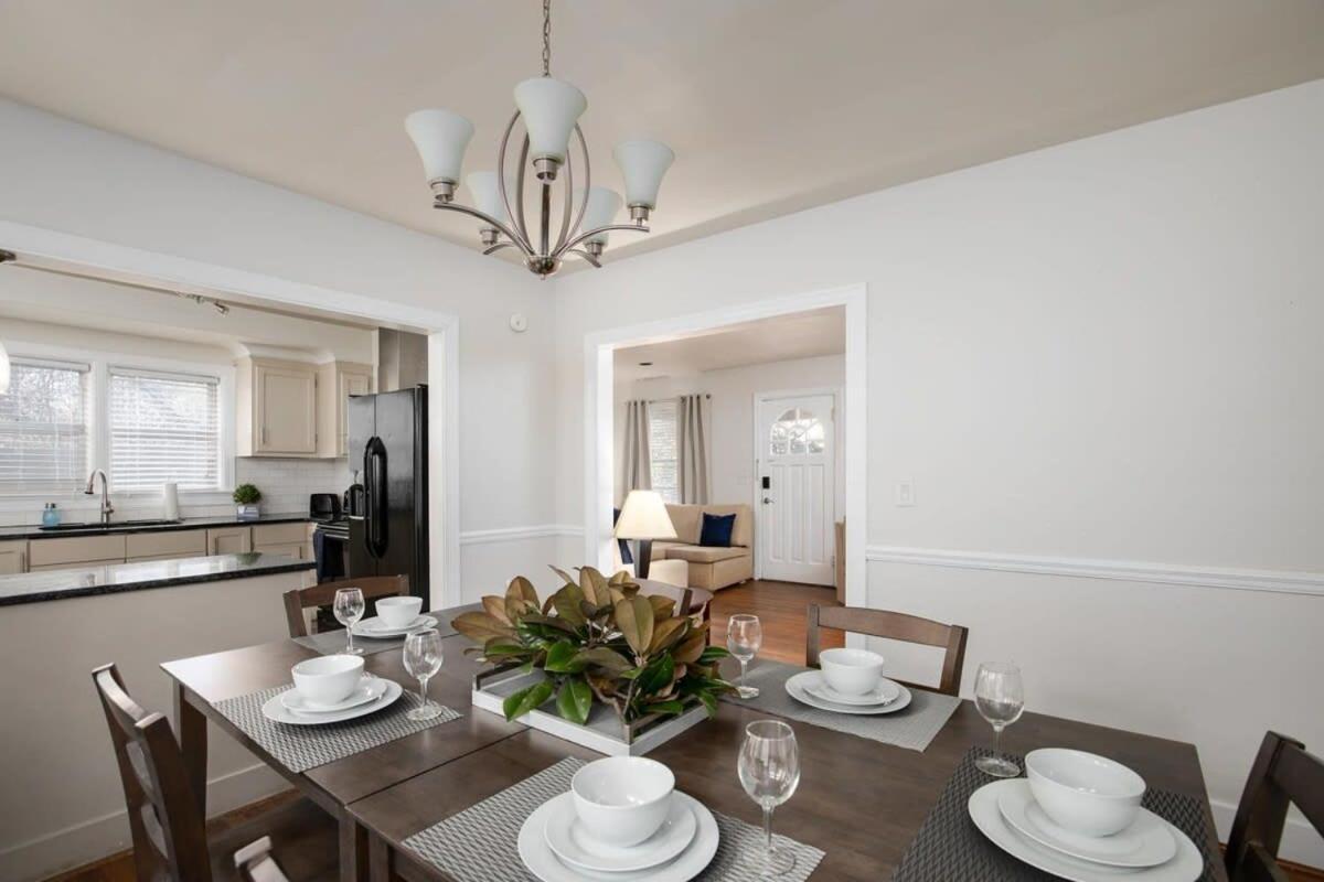Bungalow- Less The 10 Mins From Downtown Birmingham