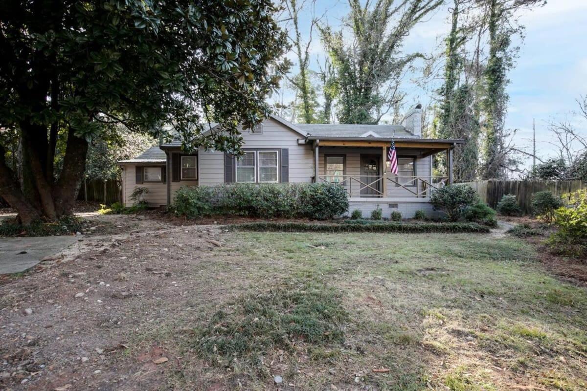 Bungalow- Less The 10 Mins From Downtown