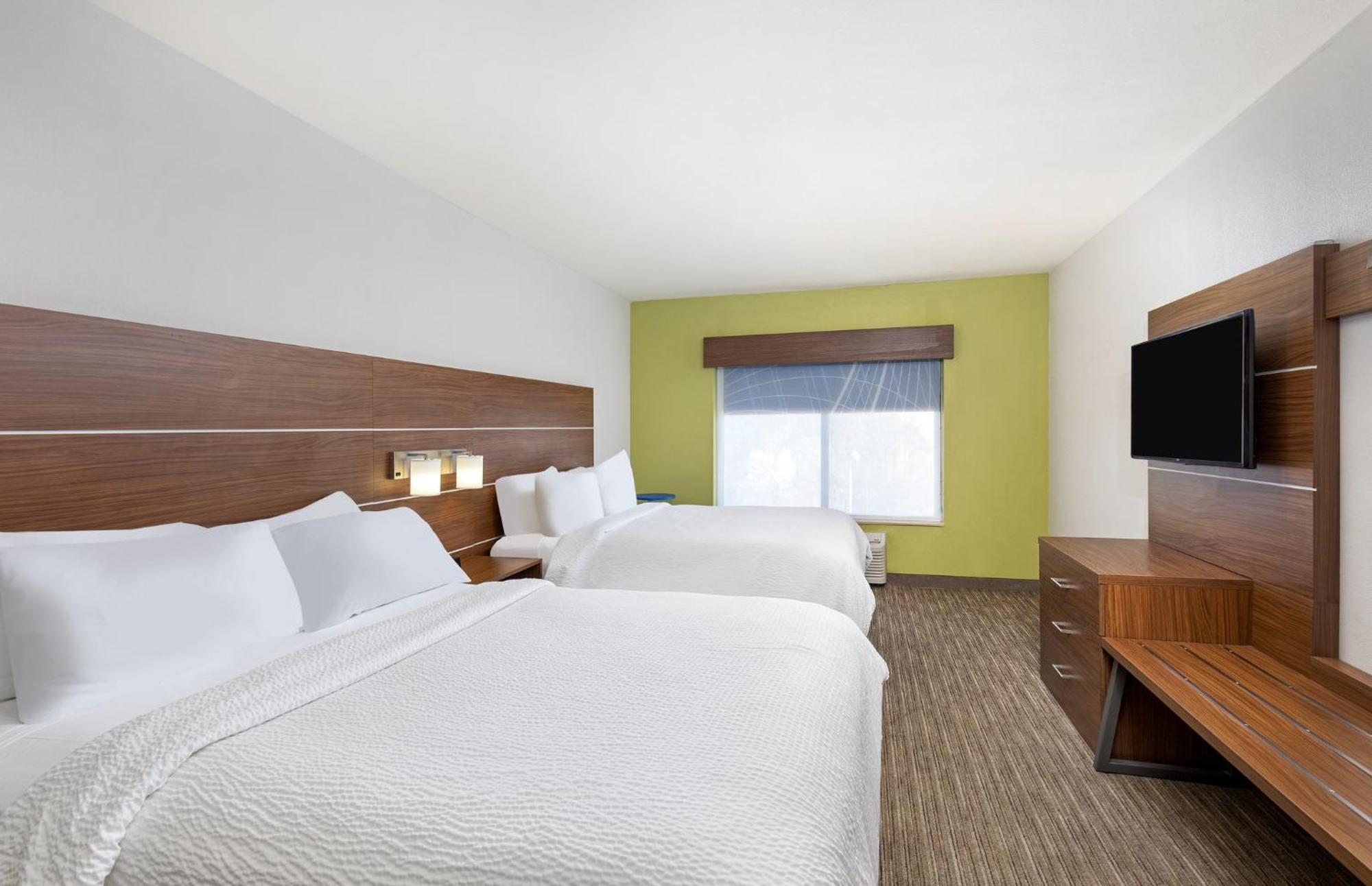Hotel Express & - Inverness 280 By Ihg 2*