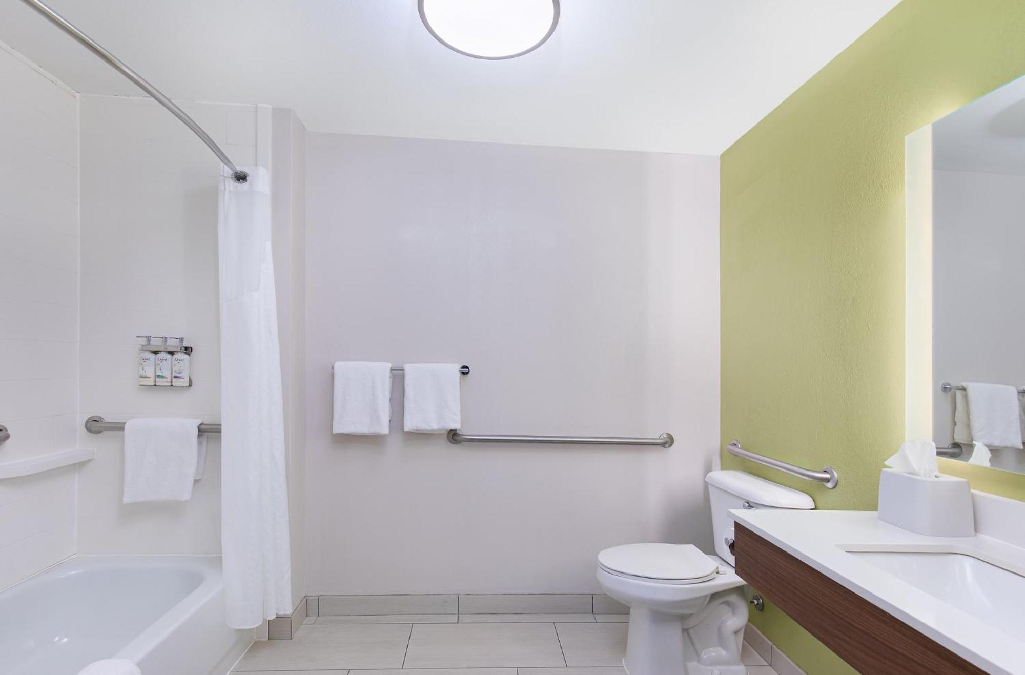 Hotel Express & - Inverness 280 By Ihg
