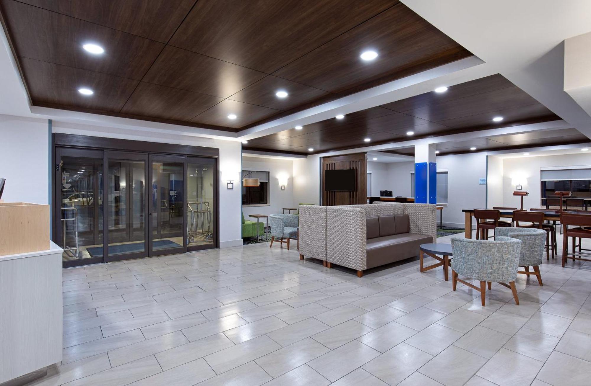 Hotel Express & - Inverness 280 By Ihg 2*