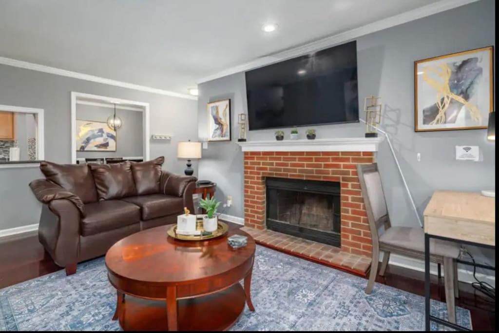 Apartment Chic Retreat Private Bliss N Birmingham