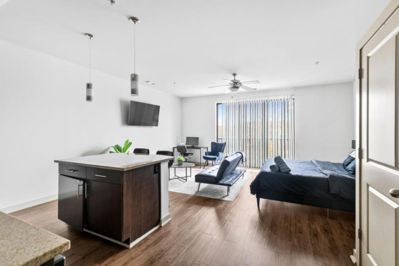 Apartment The Zen Den Pool And Gym Included 73 *