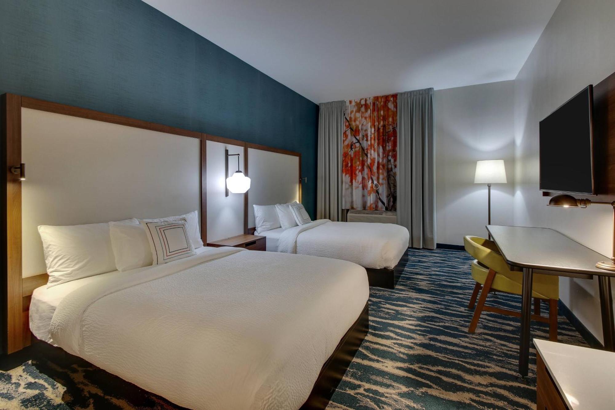 Fairfield & By Marriott Downtown Hotel 3*