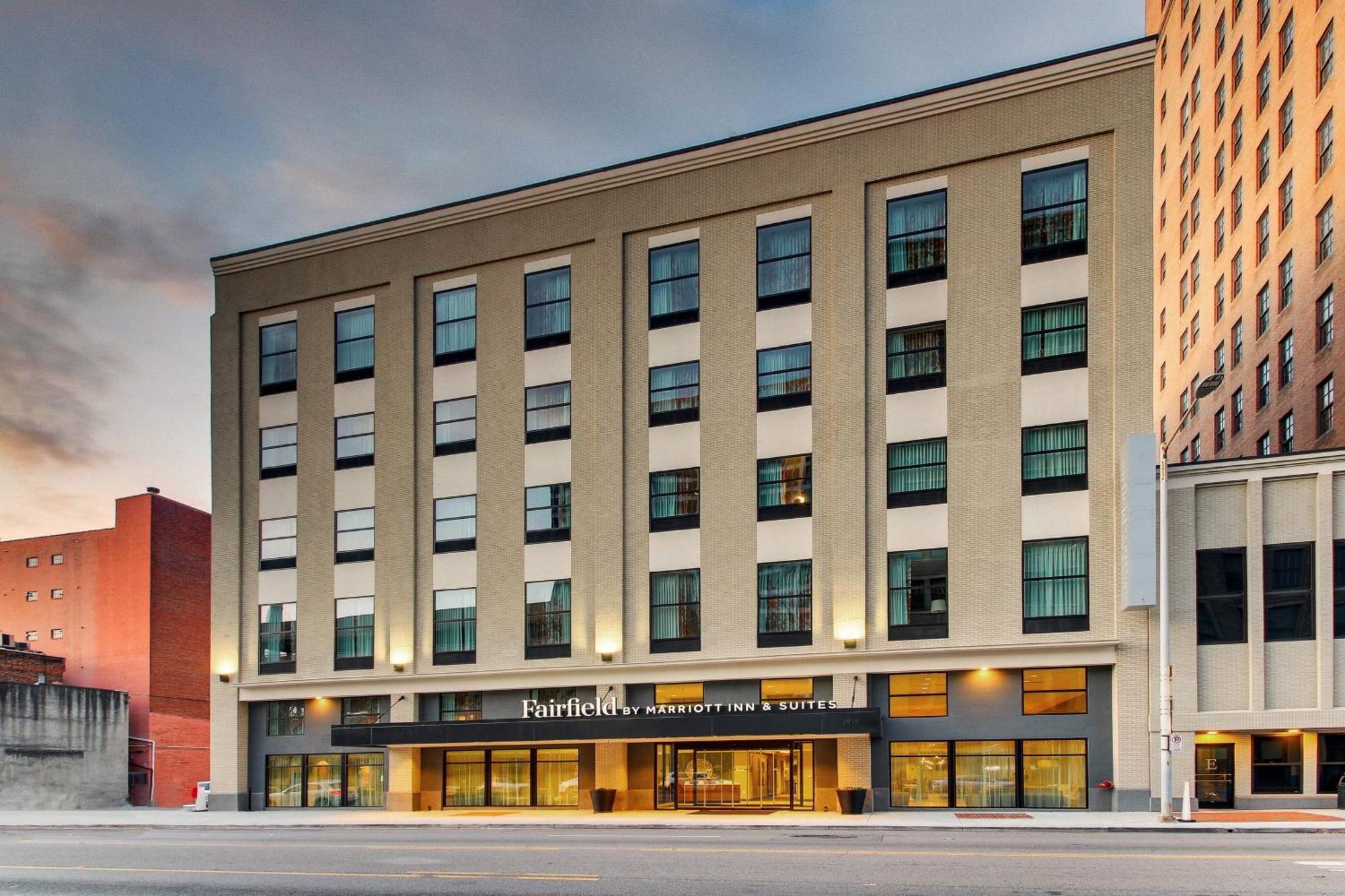 Hotel Fairfield & By Marriott Downtown