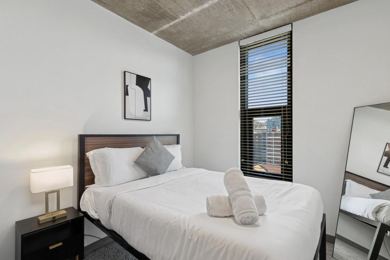 Live The High Life Chic 2br In Bhm Birmingham