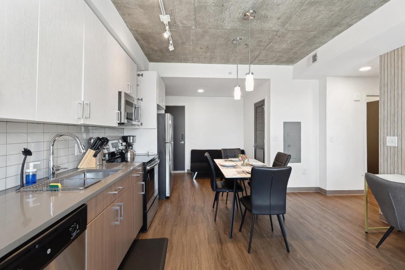 Apartment Live The High Life Chic 2br In Bhm *