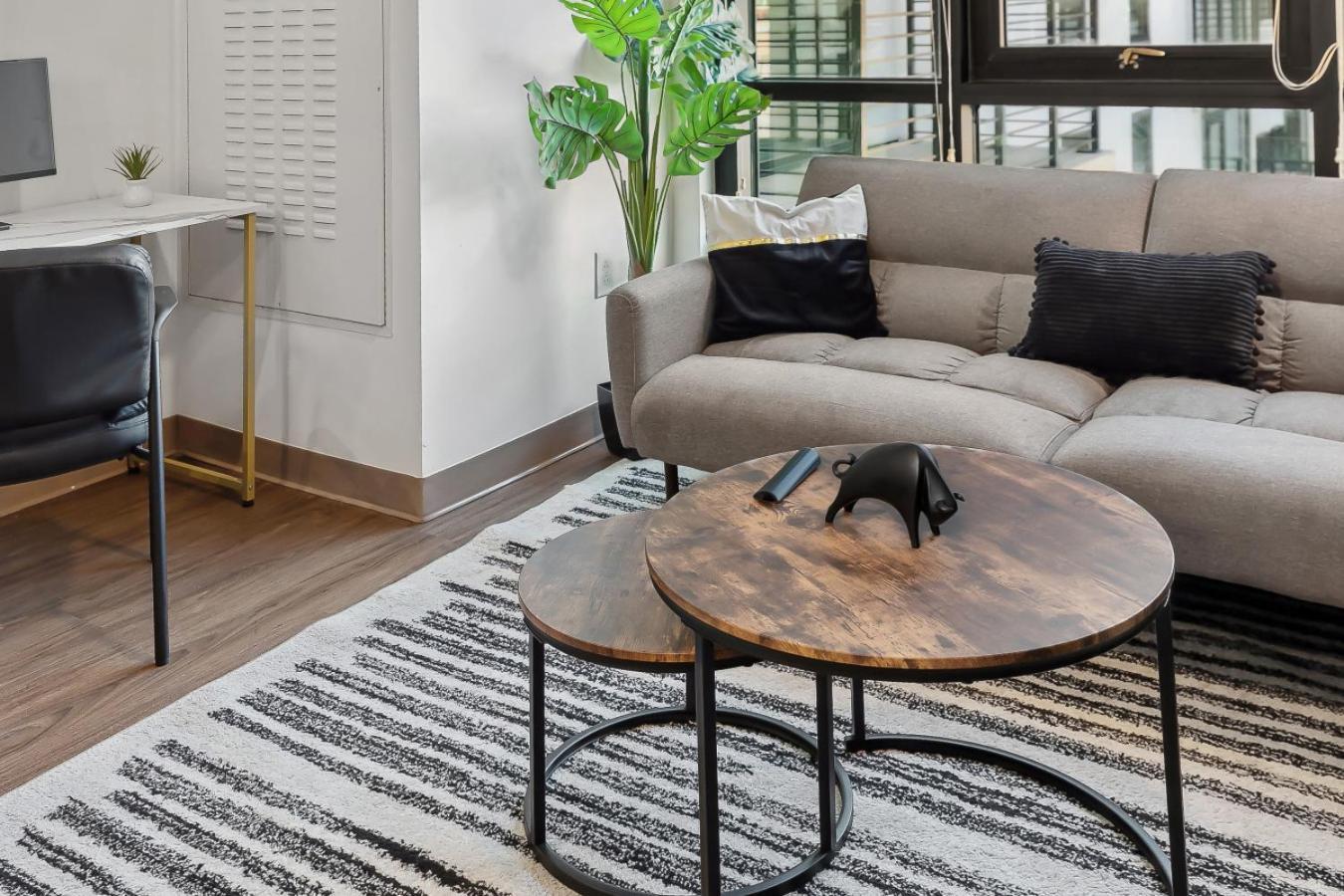 Work, Play, Relax The Perfect Apartment
