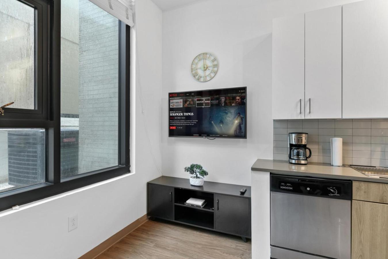 Your Luxe 2br Getaway Apartment *