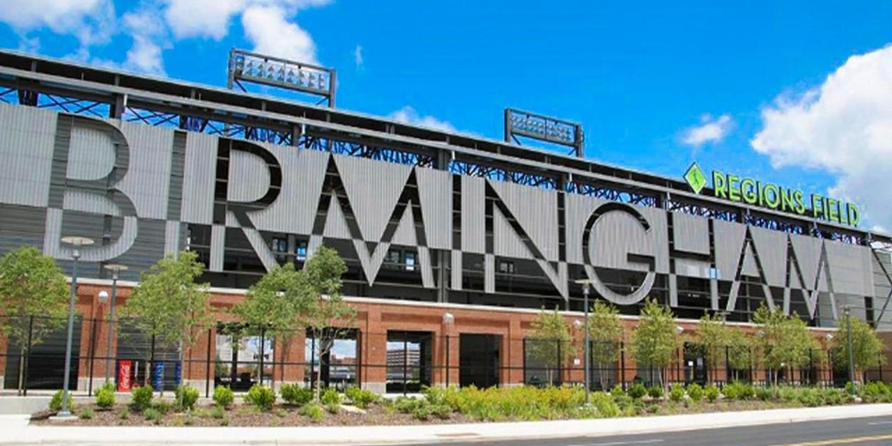 Theatre Retreat 2 Bedroom Loft - 1 Blk From Theatres *