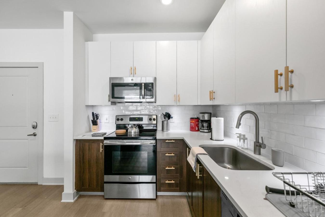 Apartment Urban Elegance 3br Experience 06 Birmingham