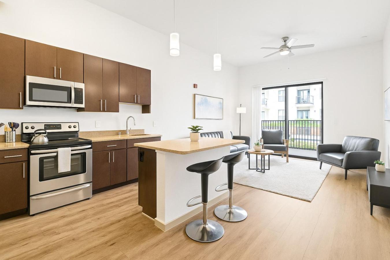 Stylish 1br Steps From Downtown Fun Birmingham