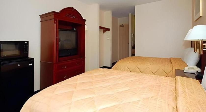 Hotel Quality Homewood I-65 2*