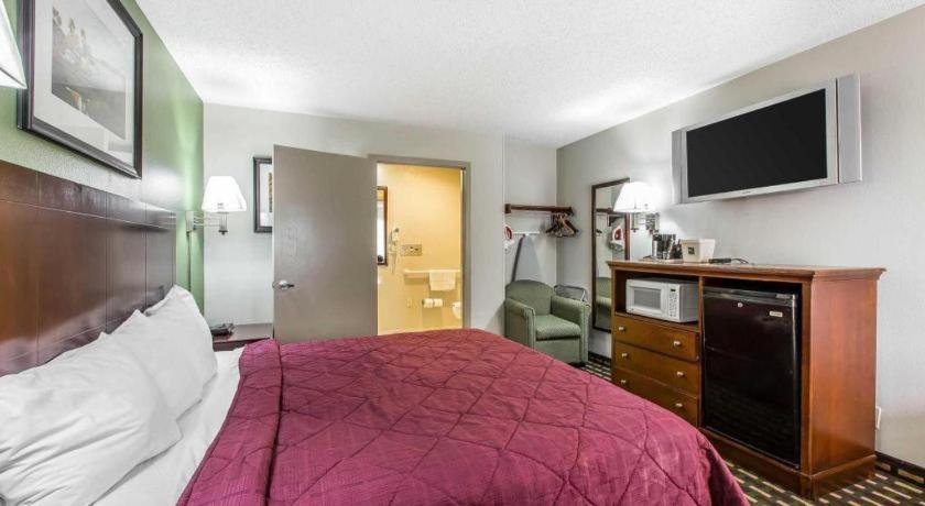 Hotel Quality Homewood I-65 2*