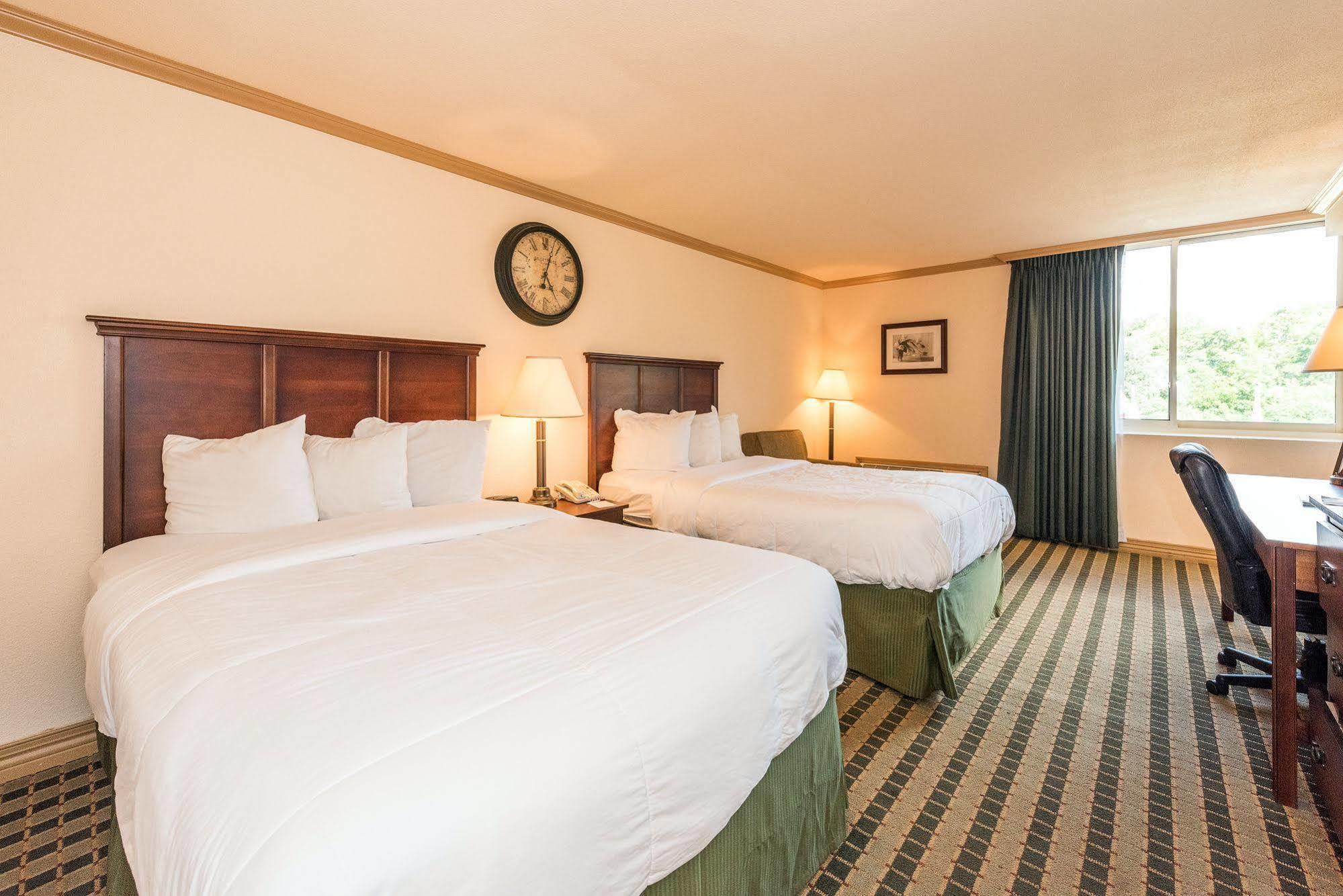 Ramada By Wyndham Airport Hotel