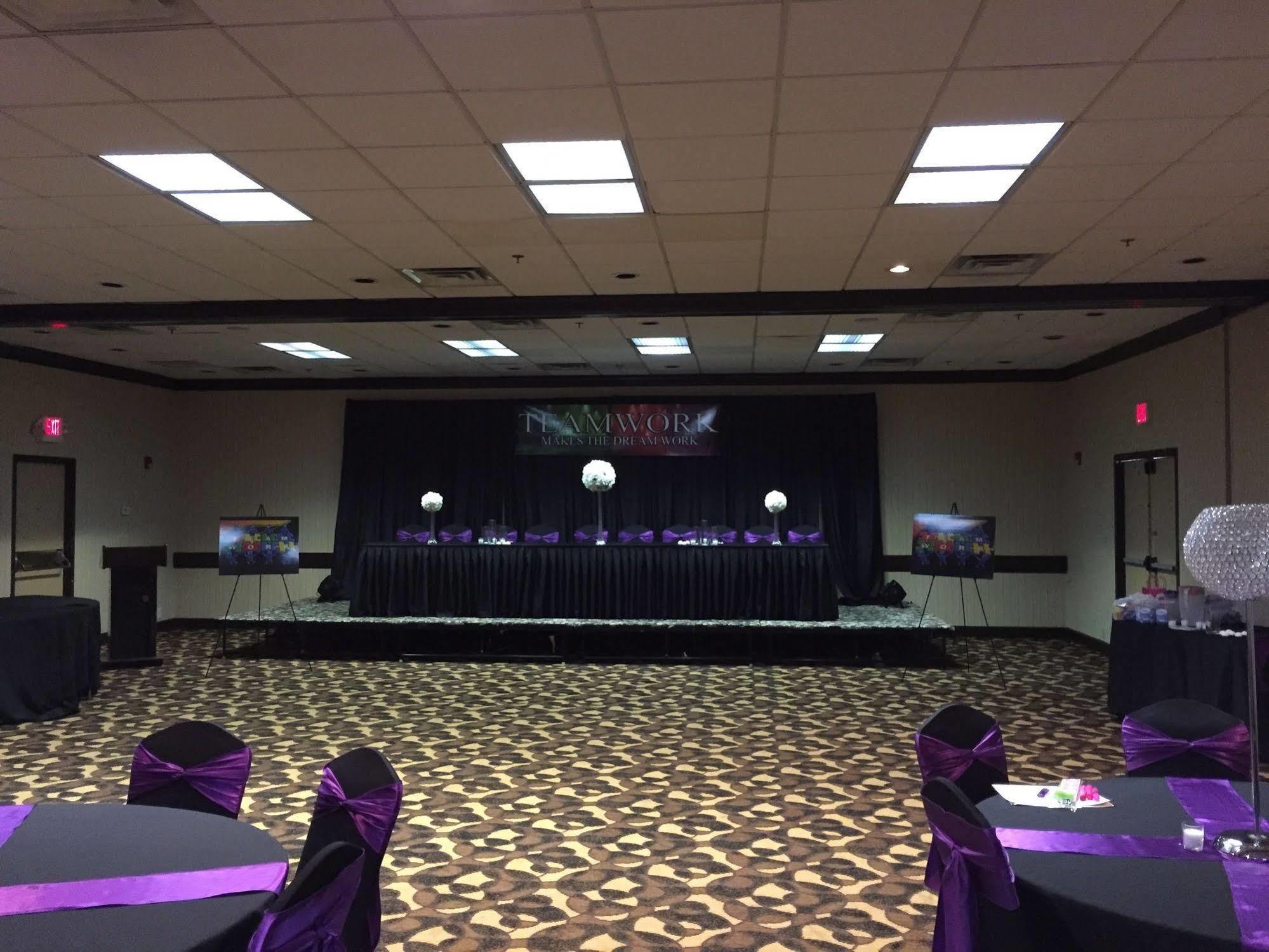 Ramada By Wyndham Airport