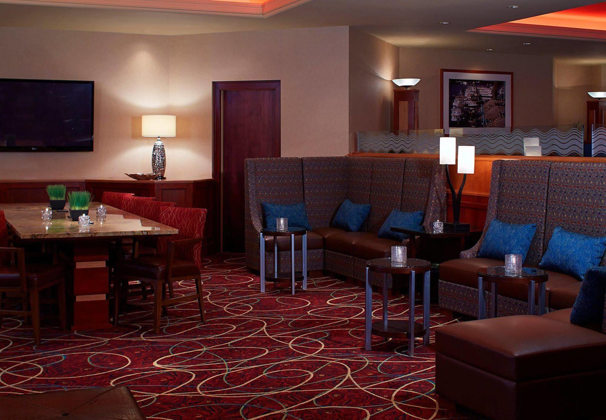 Marriott Grandview Hotel 4*