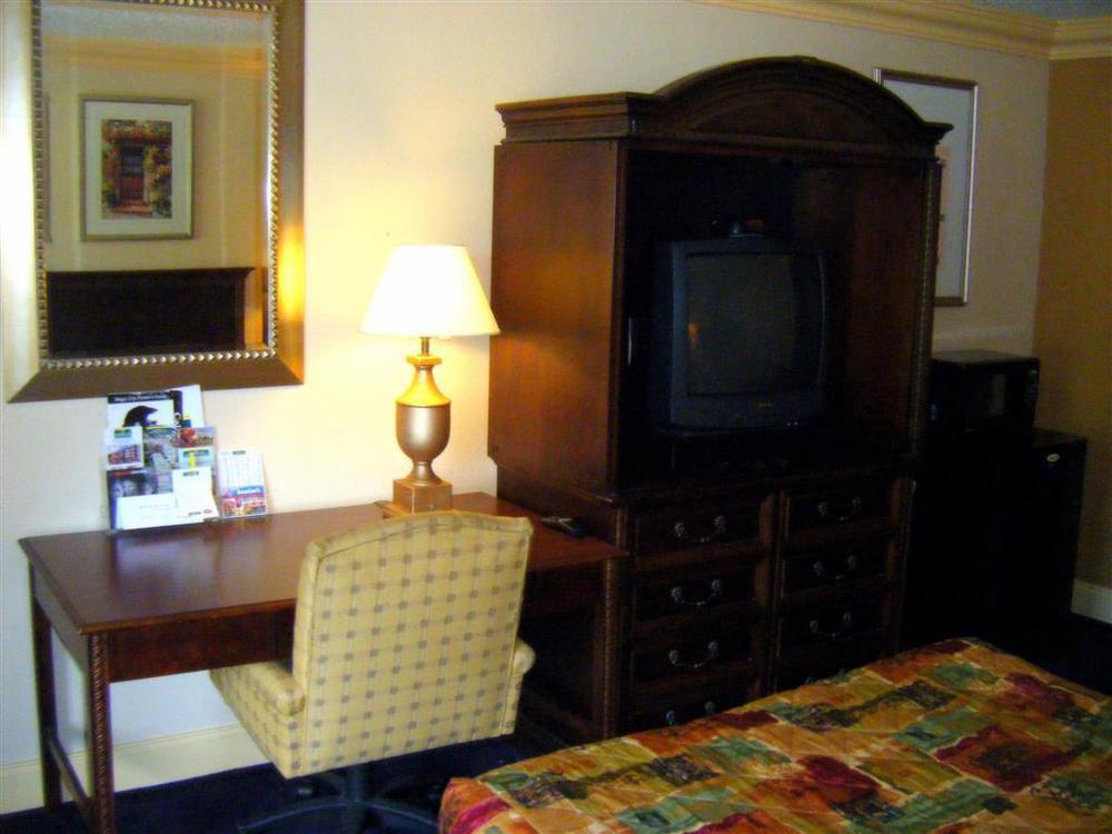Hotel Parkway 2*