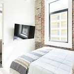 Landing Modern Apartment With Amazing Amenities
