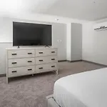 Landing At Lofts At American Life - 1 Bedroom In Central City
