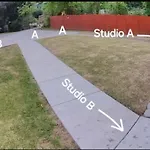 Studio A- Travel, Work And Play Only Minutes Away