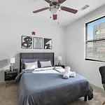 Chic 2Br Escape In Downtown Birmingham 45