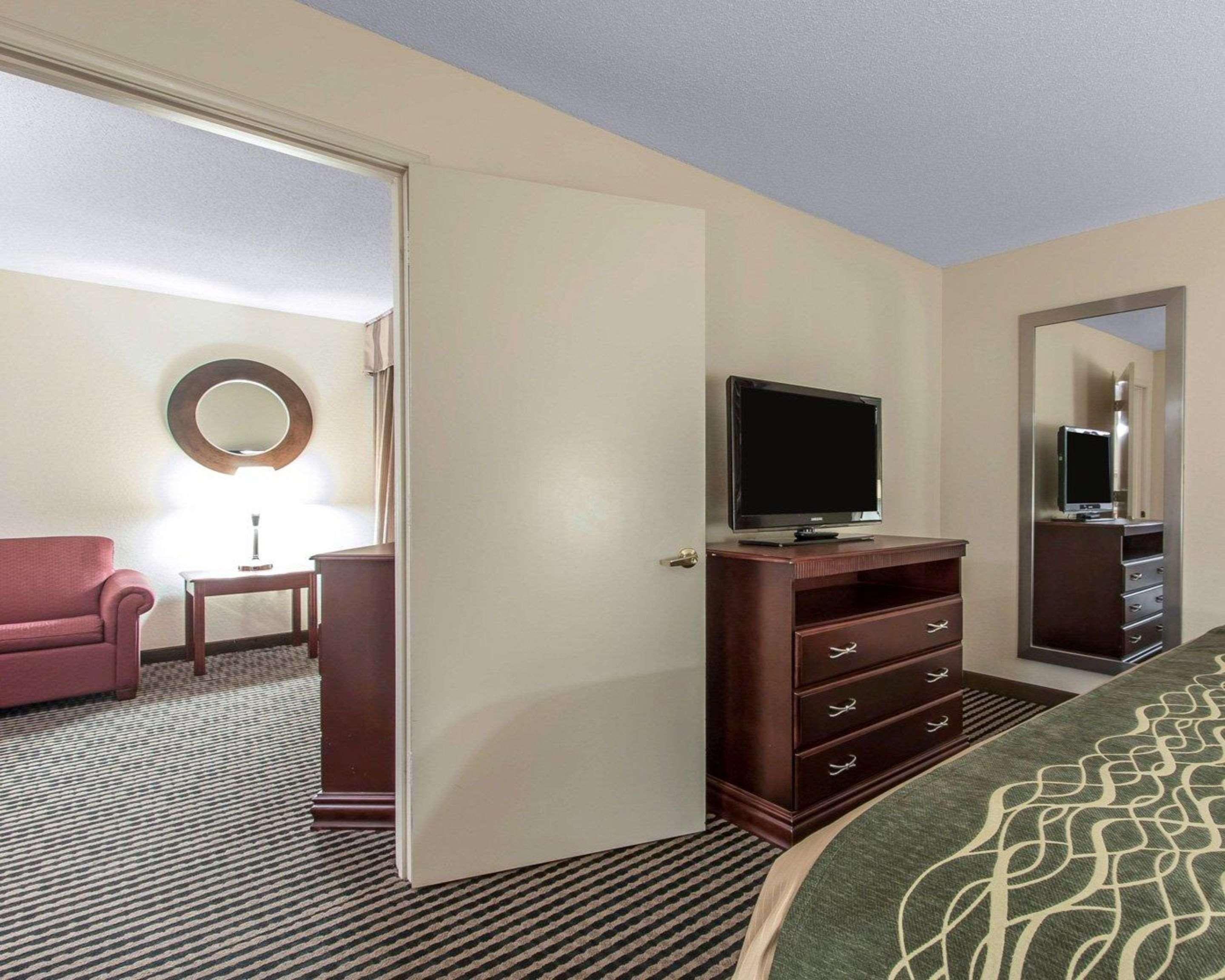 Inn Comfort - Irondale