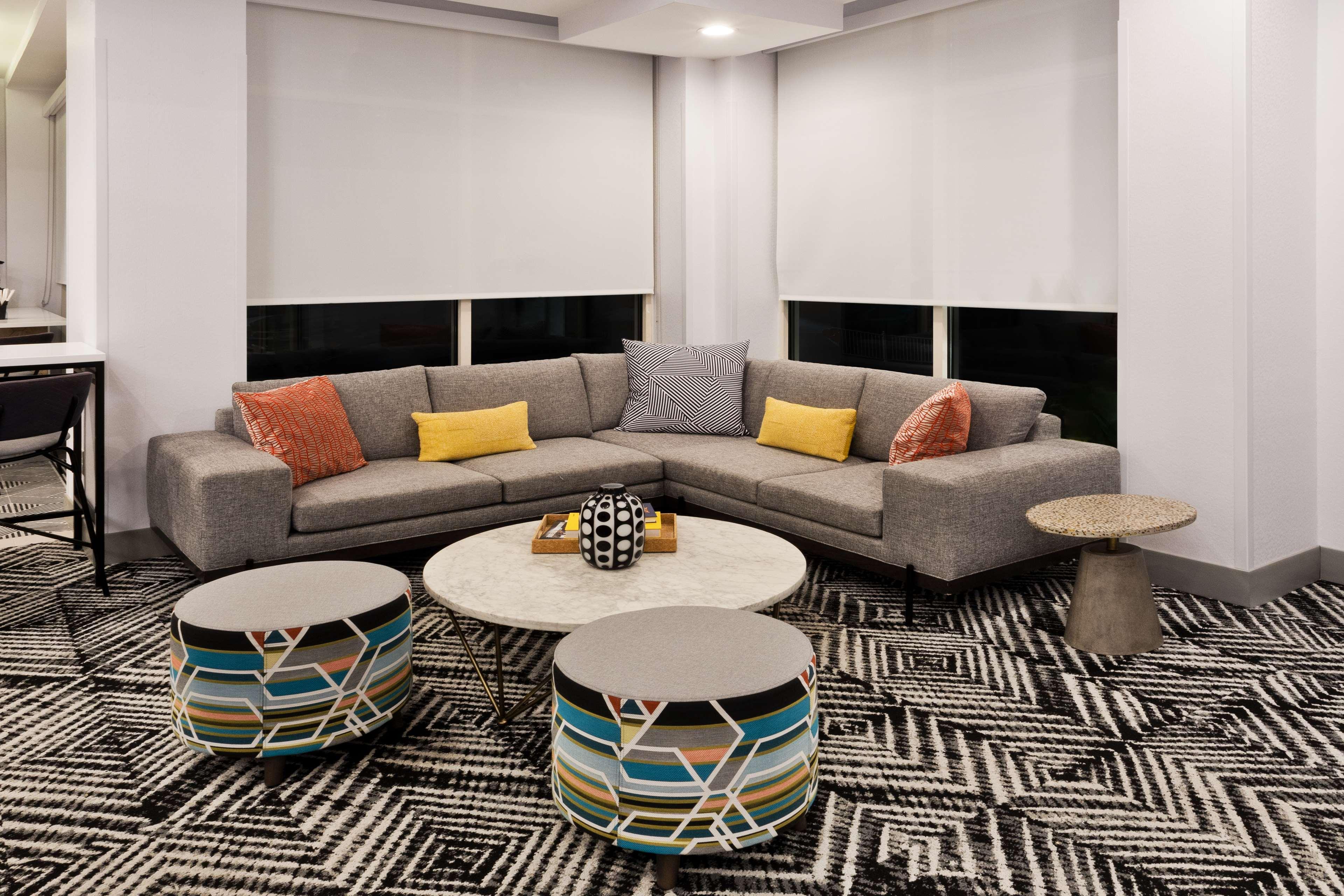 Hilton Garden Birmingham/lakeshore Drive
