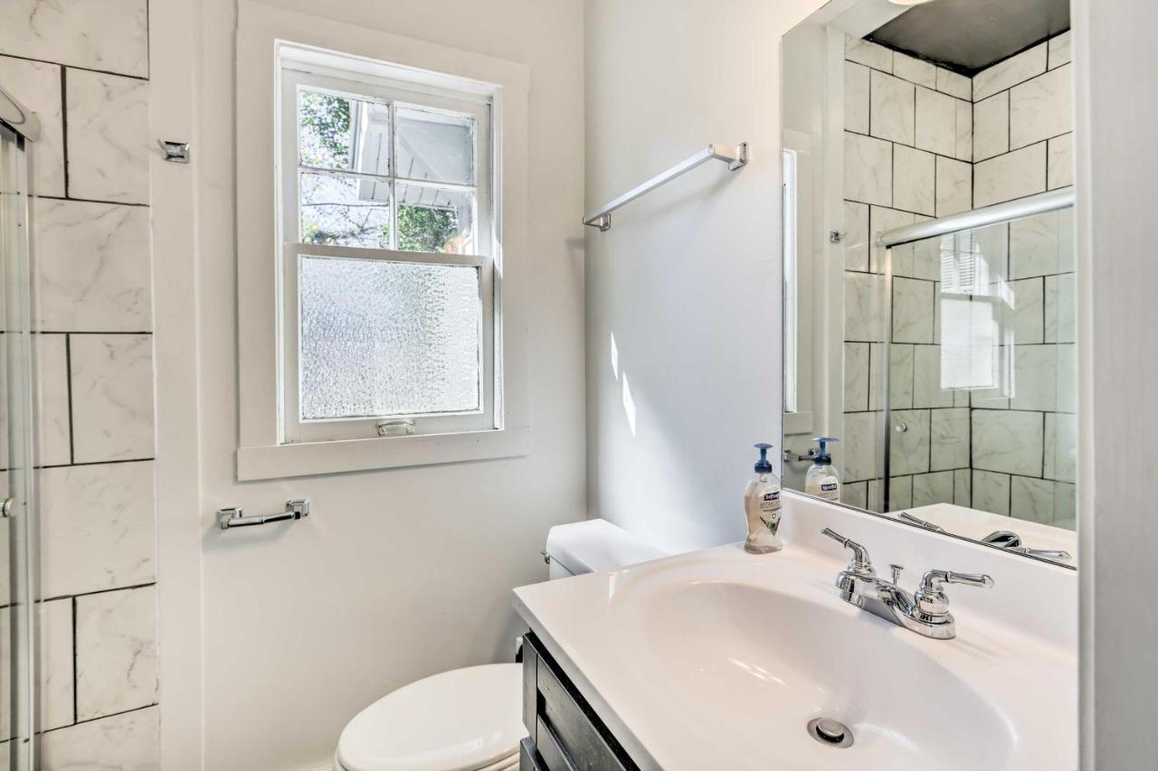 Holiday home Renovated About 2 Mi To Dtwn! *