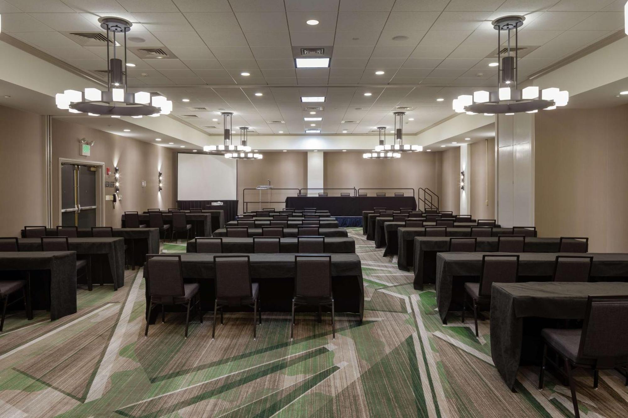 Hotel Hilton Downtown At Uab Birmingham