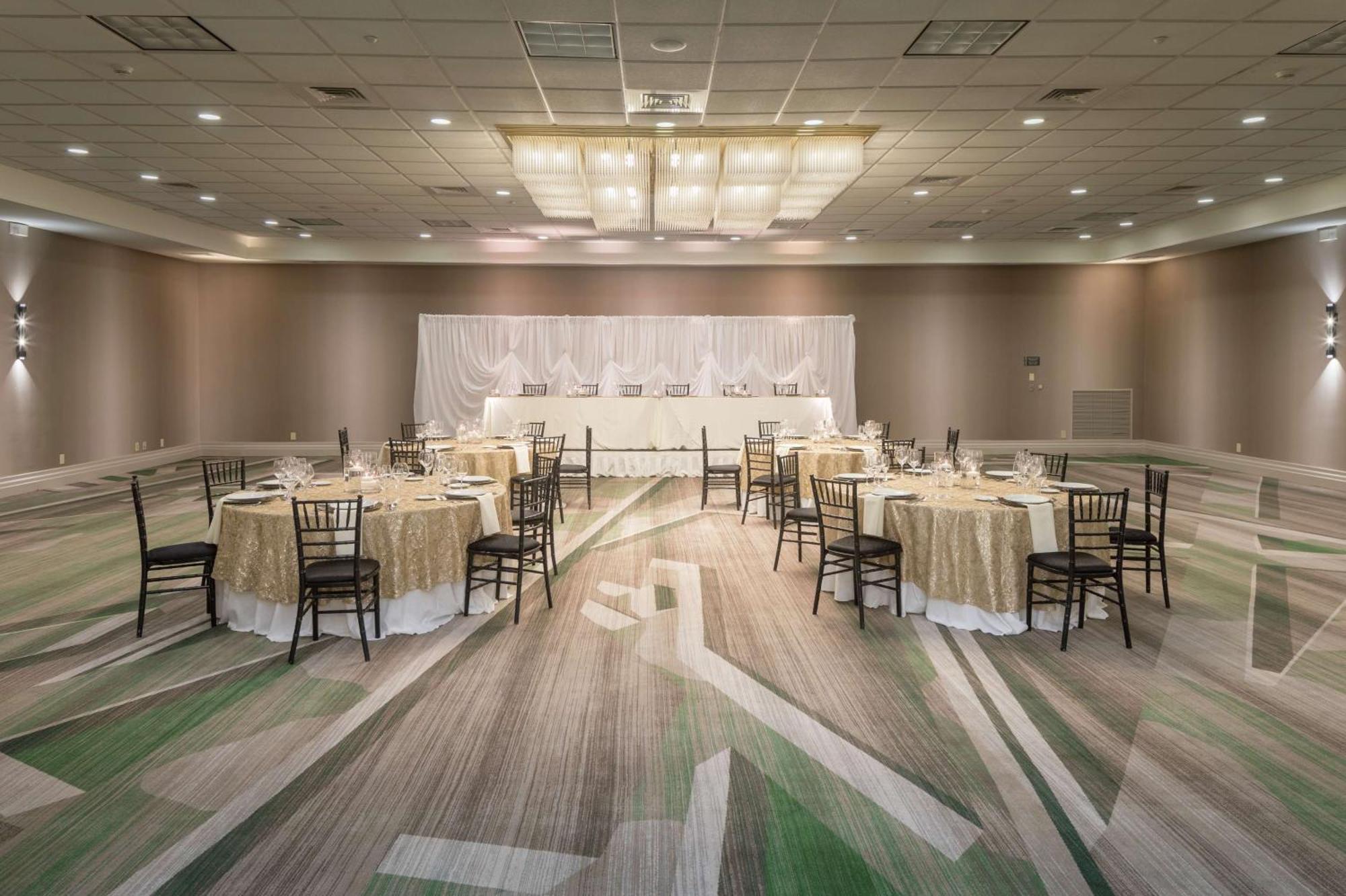 Hilton Downtown At Uab Hotel 4*