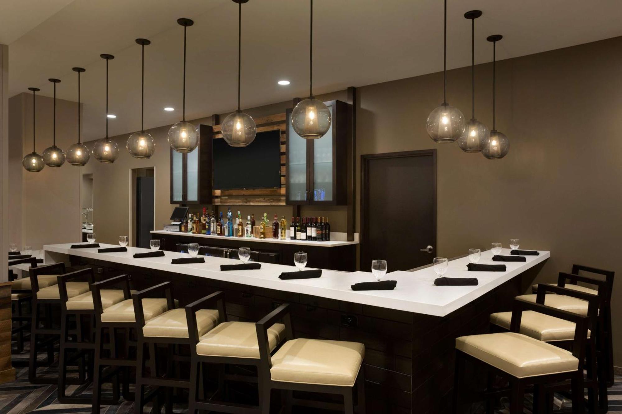 Hilton Garden Downtown Hotel 3*