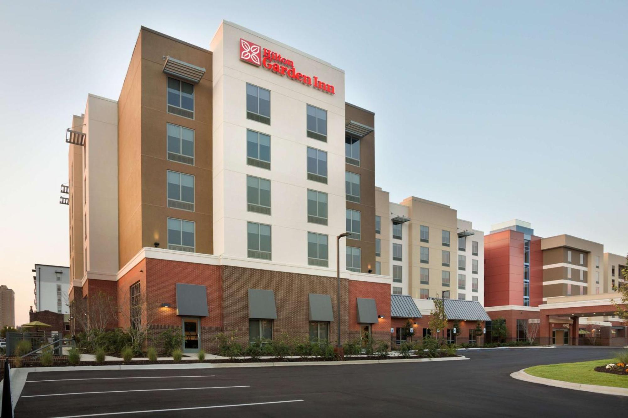 Hilton Garden Downtown 3* Birmingham