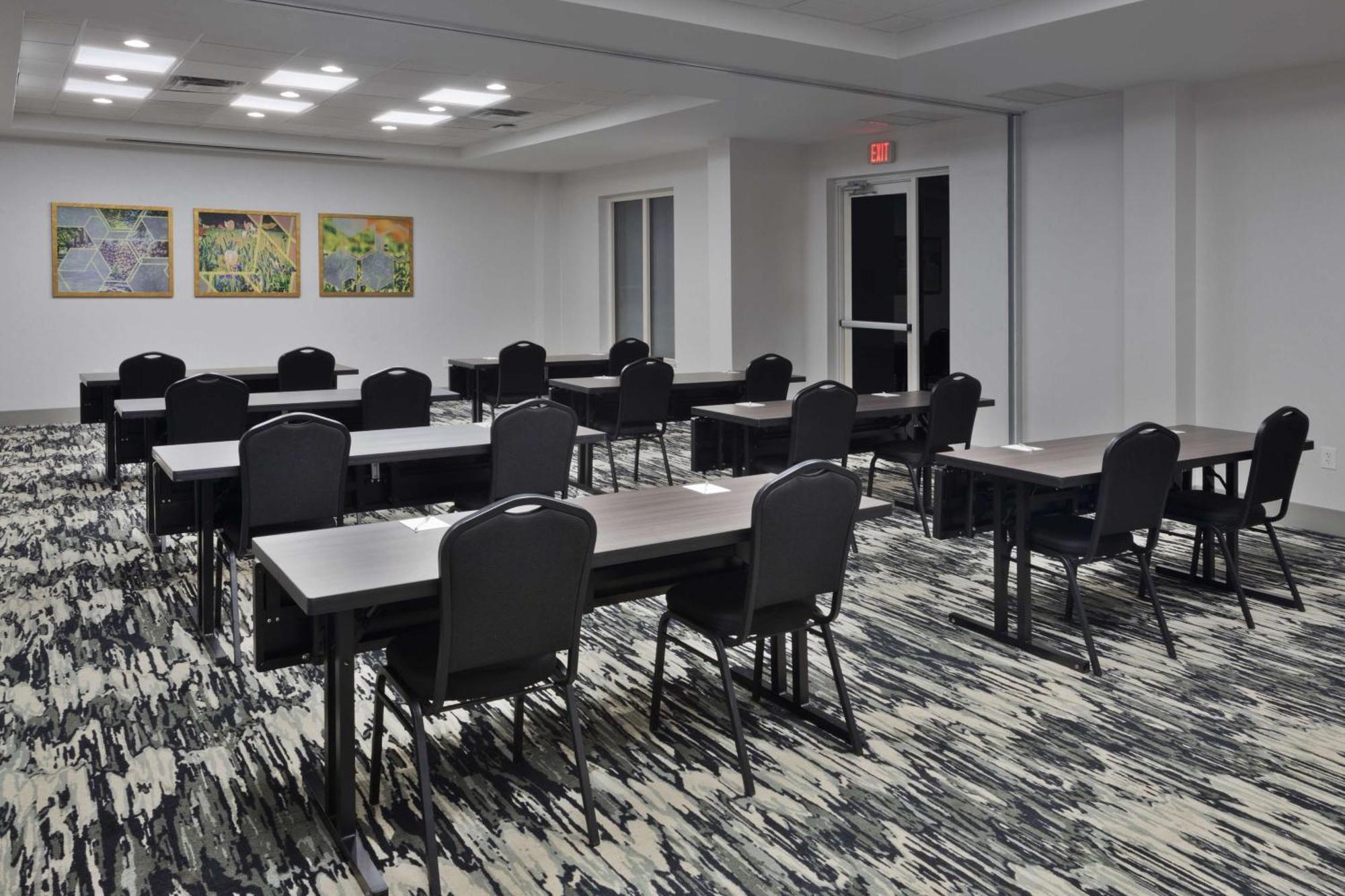 Hotel Hilton Garden Birmingham/lakeshore Drive