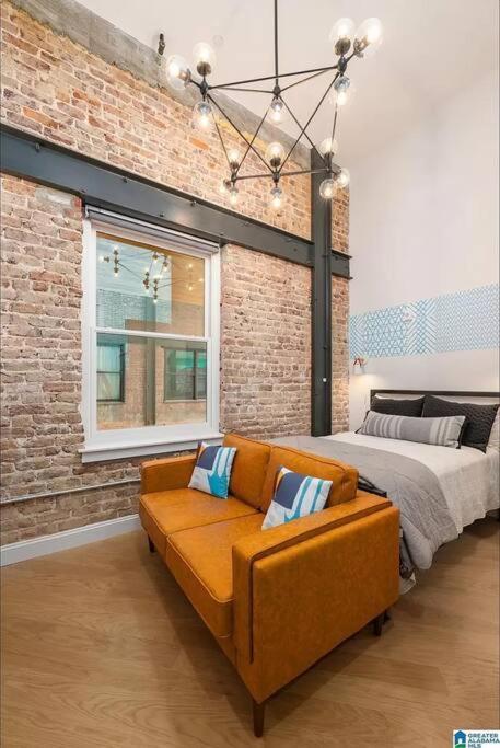 Apartment Mercantile Industrial Loft!